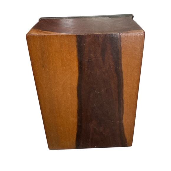 Vintage Rosewood Box with Pre
Columbian Fabric in Glass - Picture 4 of 10